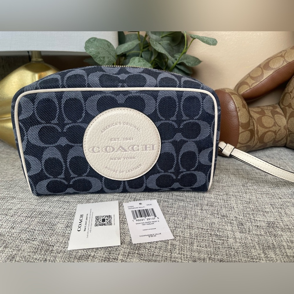 SOLD$129 Coach Dempsey Pouch Cosmetic Case 20